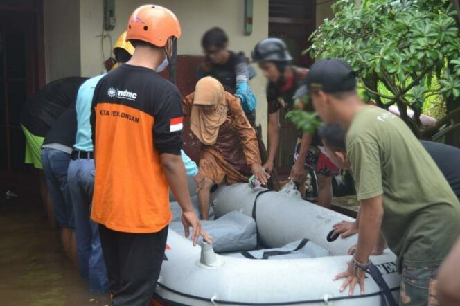 
 Stok Relawan Muhammadiyah Cukup Untuk Bantu Korban Banjir Di Indonesia