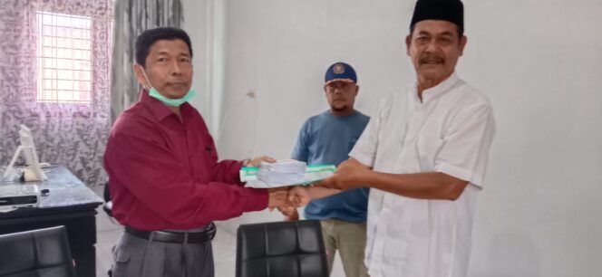 
 Unmuha Aceh Santuni 100 Fakir Miskin di Lueng Bata