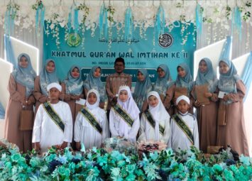 Khadmil Quran Bawean