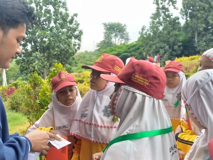 D Muhammadiyah 2 Dukun Gresik bekerja sama dengan mahasiswa Kuliah Kerja Nyata (KKN) Universitas Muhammadiyah Gresik (UMG) sukses mengadakan kegiatan outing class yang berkesan di Wisata Alam Gosari (WAGOS),