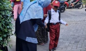 Sekolah hari pertama