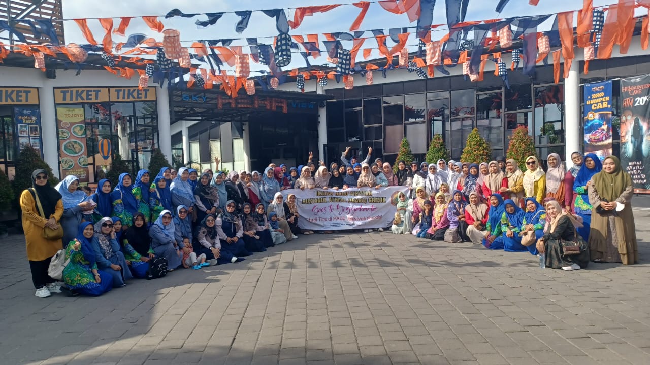 IGABA Gresik studi tiru ke PAUD Nur’aini Yogyakarta diikuti 163 peserta untuk tingkatkan kualitas guru PAUD, dilanjut wisata Malioboro dan HeHa Sky View.