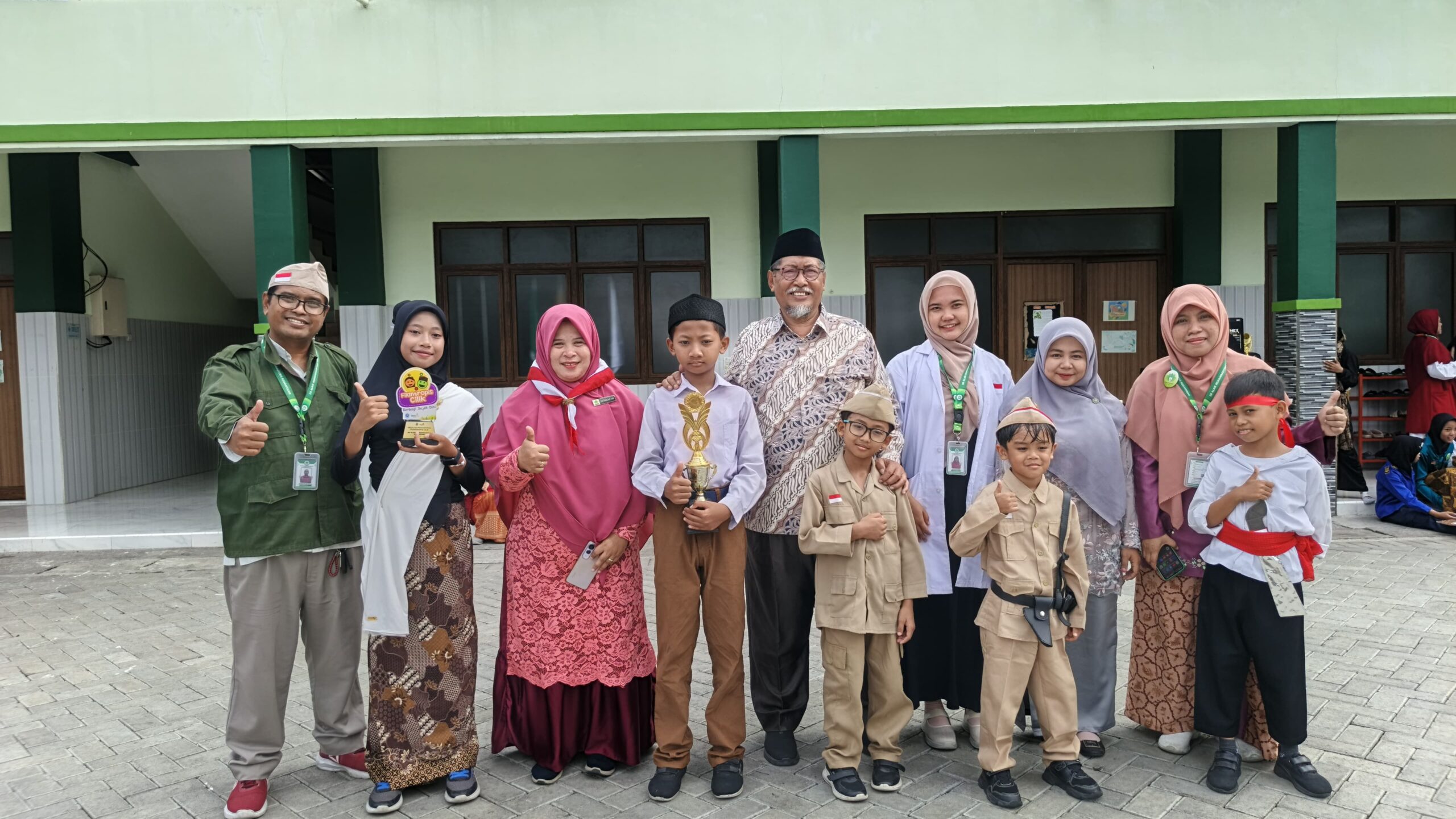 Filantropis Almadany