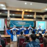 Carissa Safira Nur Ashar, Ranyacitya Syakura, Annisa Hanif Safira dan Sherly Anna Azzahra saat tampil di acara pembukaan Musyawarah Daerah VI Dewan Kebudayaan Gresik, Sabtu (8/11/2025). (Bening/girimu.com)