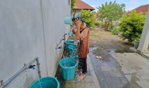 Sebanyak 40 siswa MIISMO Dukun Gresik mengikuti pelatihan thoharoh dan praktik bersuci pada kegiatan Pondok Ramadan 1447 H.