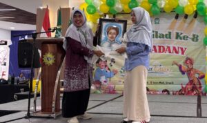 Kayla Shafa Arcilla resmi terpilih sebagai Ketua IKA Alumni SD Almadany periode 2025-2030 melalui pemungutan suara daring pada Senin (6/4/2026).