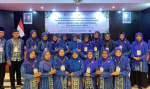 sejumlah guru dan karyawan SD Muhammadiyah 1 kebomas Gresik mengikuti kegiatan Baitul Arqom Guru dan Karyawan AUM PCM Kebomas Gresik, Batu Malang, 9-10 Mei 2026 (Nurul Ainia Rachmayuni/girimu. com)
