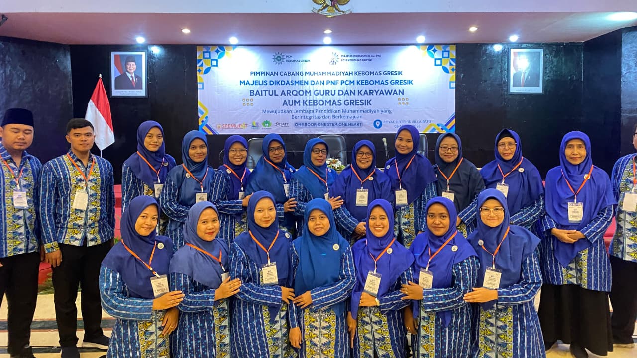 sejumlah guru dan karyawan SD Muhammadiyah 1 kebomas Gresik mengikuti kegiatan Baitul Arqom Guru dan Karyawan AUM PCM Kebomas Gresik, Batu Malang, 9-10 Mei 2026 (Nurul Ainia Rachmayuni/girimu. com)