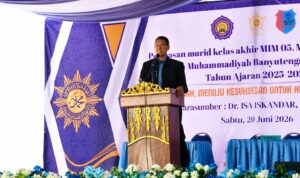 MIM05 elepasan siswa Perguruan Muhammadiyah Banyutengah berlangsung haru dan inspiratif. Isa Iskandar memberi pesan penting tentang cita-cita, ilmu, akhlak, dan doa.