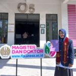 Foto Ma'rufah, S.Pd, M.Pd selaku Ketua PD IGABA Gresik usai jalani sidang tesis di Universitas Negeri Surabaya (Elisyah Susanty/GIRIMU.COM)
