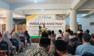 WhatsApp Image 2026-07-05 at 19.10.53 Dr. H. Piet Khaidir menyampaikan bahaya perilaku LGBTQ pada Pengajian Ahad Pagi di Gedung Dakwah PDM Gresik Ahad (5/7/2026)