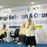 Dr Anis Shofatun S Si, M. Pd. Waka kurikulum Smamio menjelaskan pilar sinergi ke wali siswa