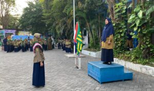 SD Muwri Miftakhul Muzdalifah Kepala SD Muwri ketika membuka acara kemahiran