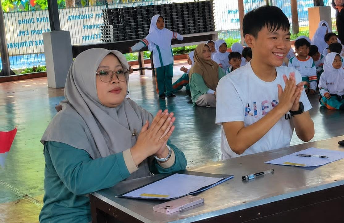 Mr. Jun turut menjadi juri dalam lomba menyanyi yang dilaksanakan Mugeb PS (Foto: Tim Marketing Mugeb PS)